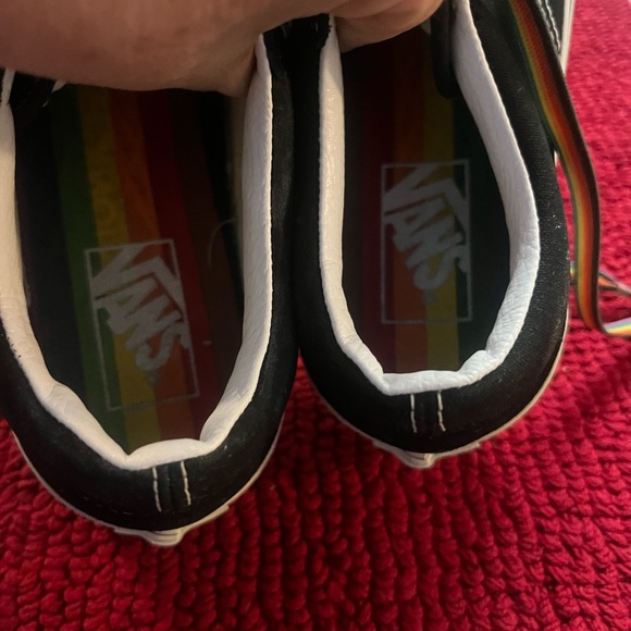 Vans Women’s Black Sneakers with Rainbow Stripes. Sz 5.5 - Picture 5 of 8